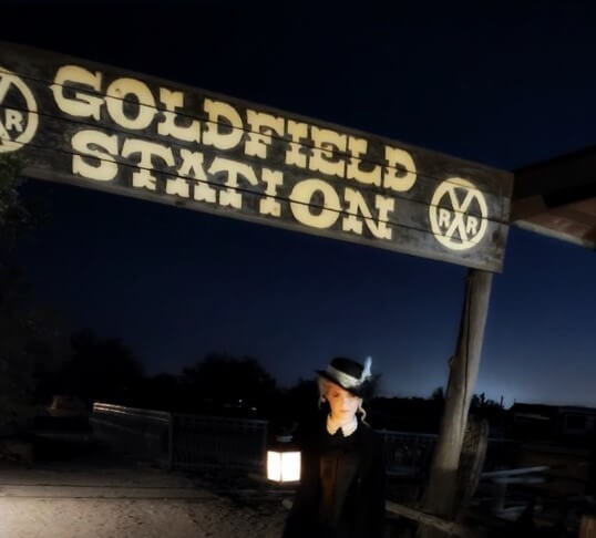 Experience the Spine-Chilling Past of Goldfield Ghost Town – The Nighttime Ghost Tour